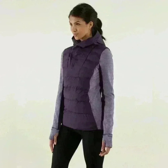 Lululemon Fluff Off Pullover / 4
Deep Zinfandel / Mini Check Pique Deep Zinfadel - Picture 3 of 16